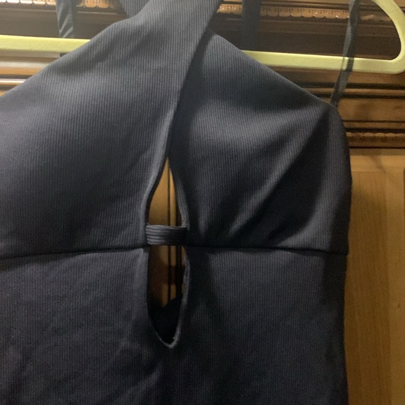 NWOT BECCA by Rebecca Virtue Fine Line Tessa Crossover High Neck Size Large - Picture 5 of 8